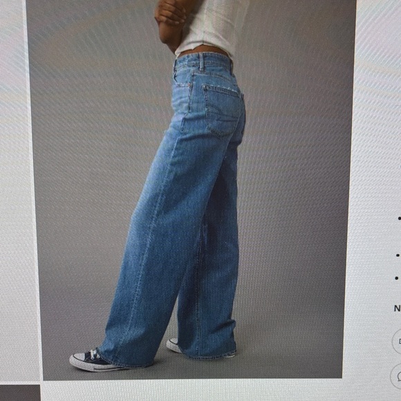 American Eagle Super High-Waisted Baggy Wide-Leg Jean Size 8 Short - Picture 3 of 5